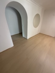 Hybrid flooring, Gold Coast open-plan living area